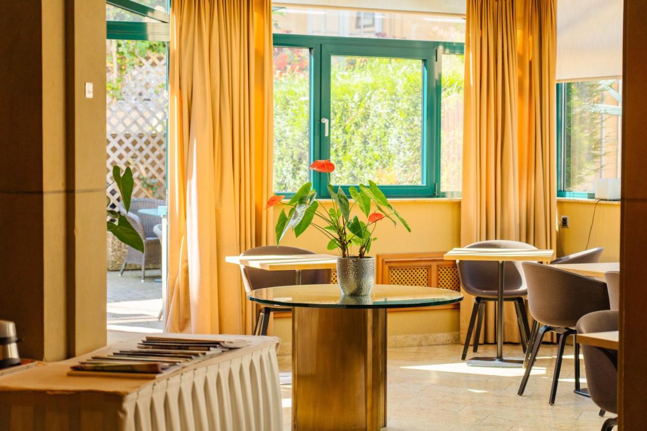 Hotel-Restaurant Moris Walferdange Ngoại thất bức ảnh